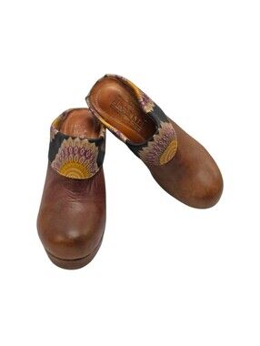 L'Artiste by Spring Step Leather Platform Clogs Womens Size 37 (7- 7.5)